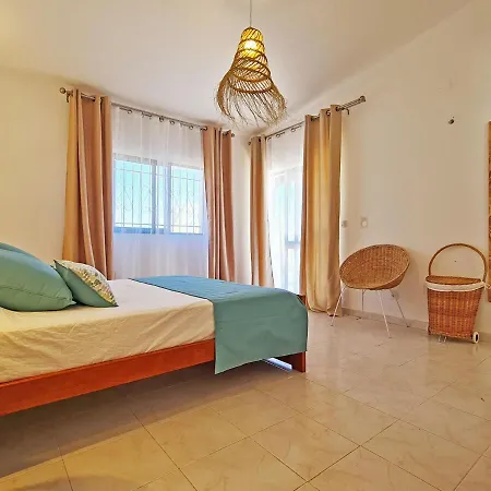 Casa Vitoria Villa Pera